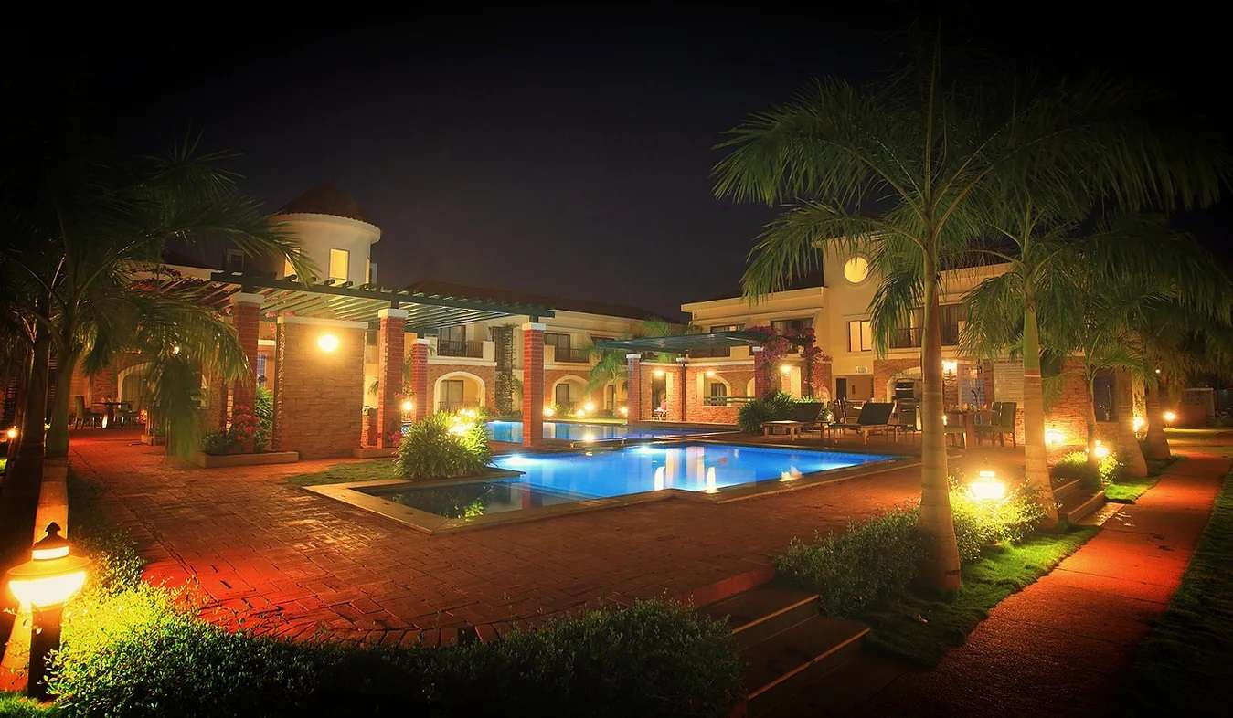 Grand Serenaa Hotel, Puducherry | Puducherry | Club Wave and Sea
