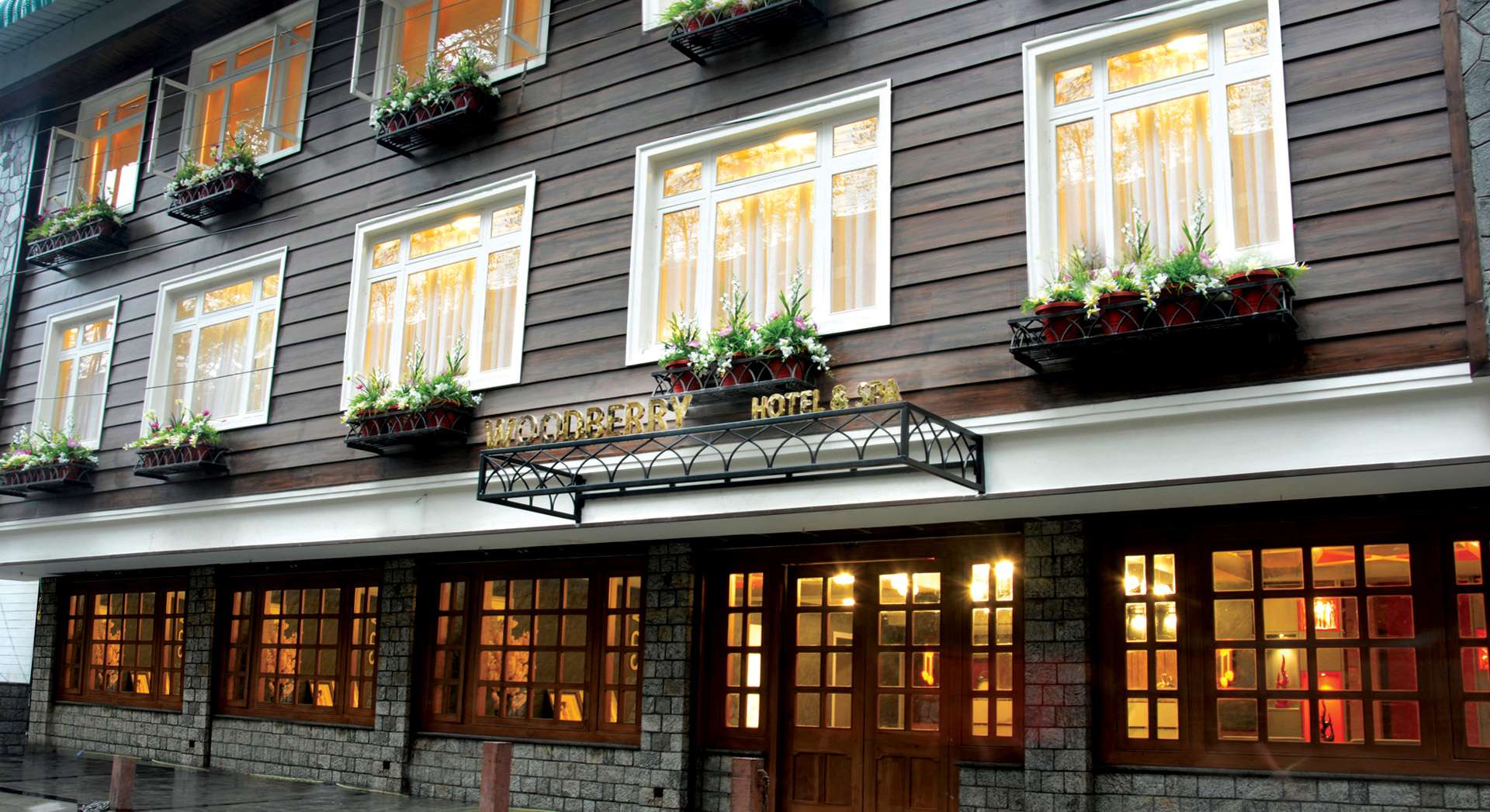 Udaan Woodberry Hotel & Spa, Gangtok | Sikkim | Club Wave and Sea